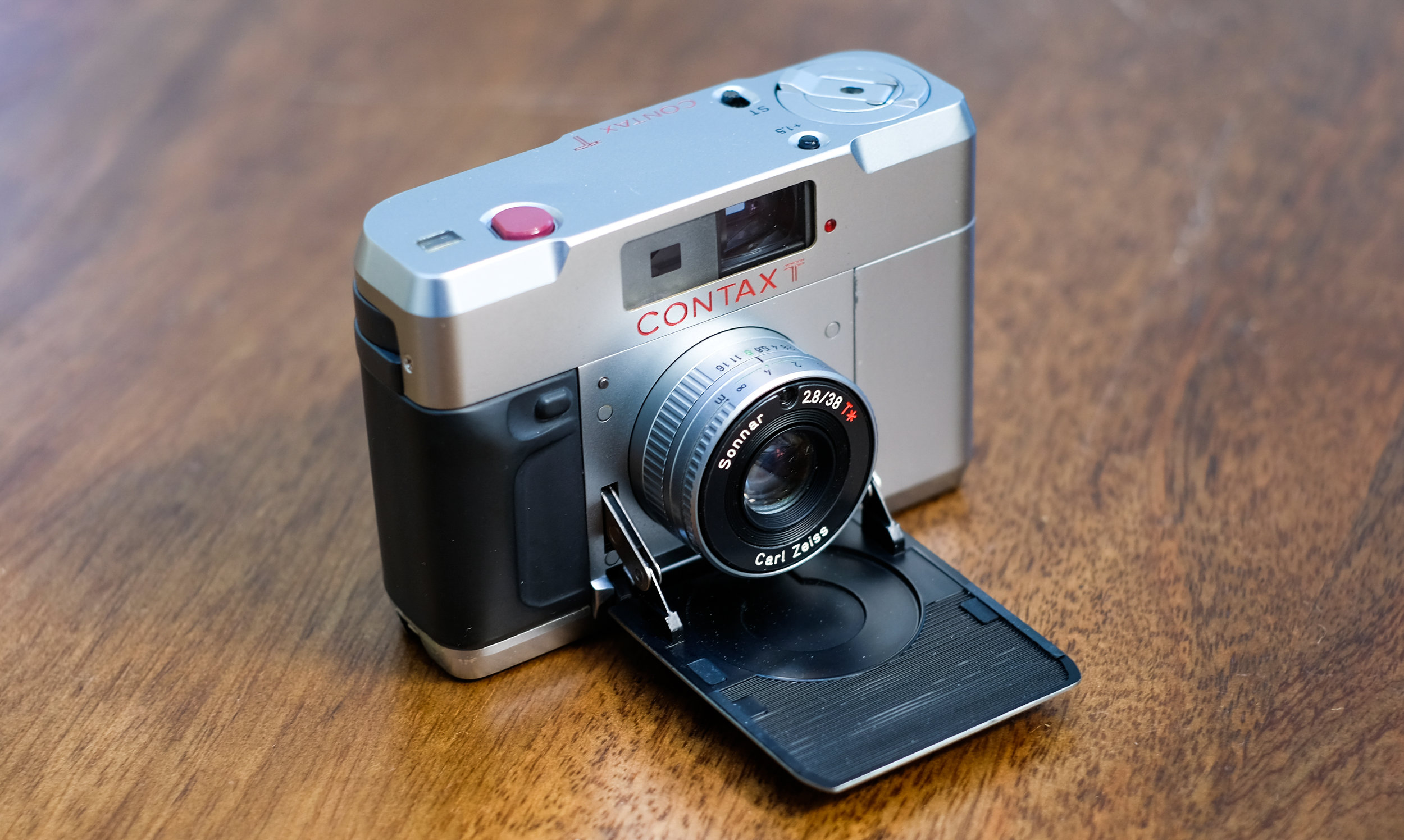 Contax T — Broken Camera . Club